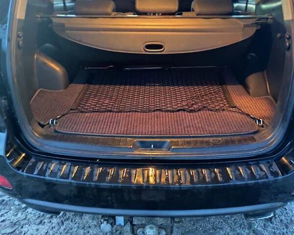 Черный Хендай Санта Фе, объемом двигателя 2.2 л и пробегом 267 тыс. км за 8700 $, фото 8 на Automoto.ua