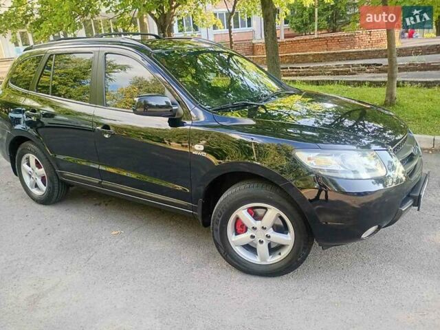 Черный Хендай Санта Фе, объемом двигателя 2.66 л и пробегом 250 тыс. км за 8800 $, фото 4 на Automoto.ua