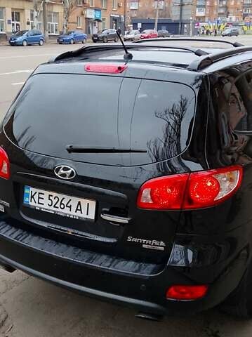 Черный Хендай Санта Фе, объемом двигателя 2.19 л и пробегом 210 тыс. км за 9900 $, фото 3 на Automoto.ua