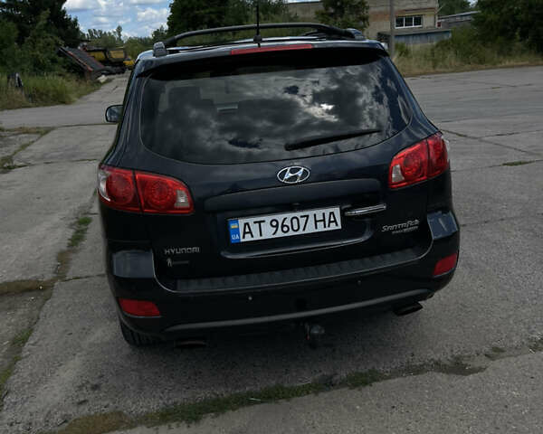 Черный Хендай Санта Фе, объемом двигателя 2.2 л и пробегом 363 тыс. км за 8500 $, фото 4 на Automoto.ua