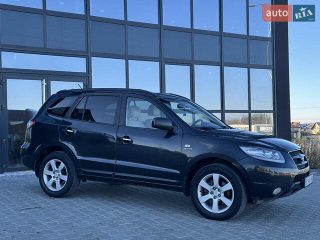 Черный Хендай Санта Фе, объемом двигателя 2.19 л и пробегом 222 тыс. км за 7999 $, фото 10 на Automoto.ua