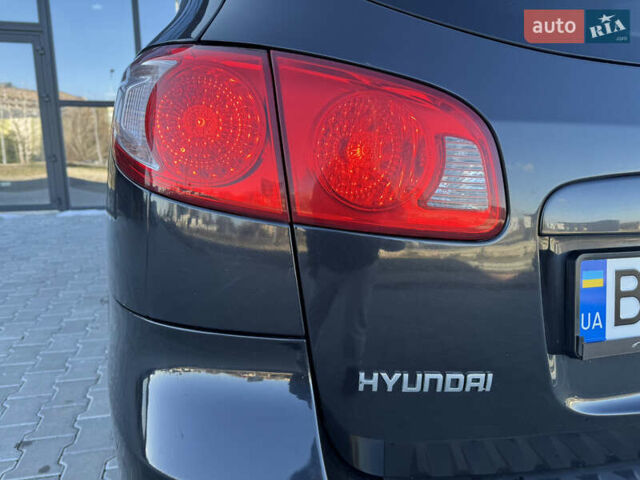 Черный Хендай Санта Фе, объемом двигателя 2.19 л и пробегом 222 тыс. км за 7999 $, фото 26 на Automoto.ua