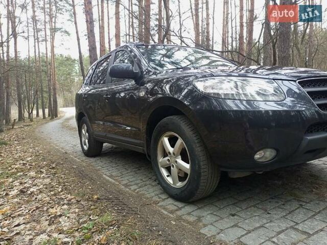 Черный Хендай Санта Фе, объемом двигателя 2.2 л и пробегом 249 тыс. км за 10300 $, фото 6 на Automoto.ua
