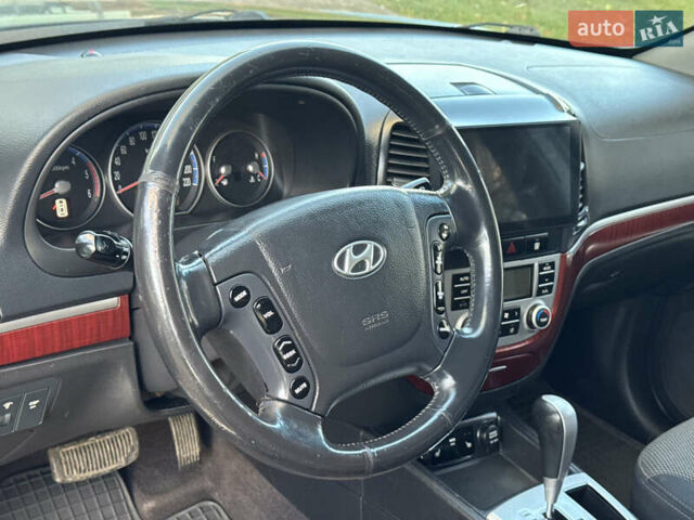 Чорний Хендай Санта Фе, об'ємом двигуна 2.2 л та пробігом 243 тис. км за 9450 $, фото 13 на Automoto.ua