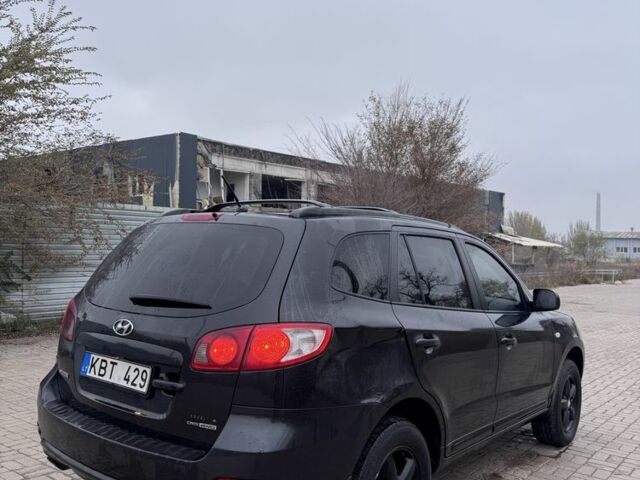 Черный Хендай Санта Фе, объемом двигателя 2.2 л и пробегом 400 тыс. км за 3900 $, фото 4 на Automoto.ua