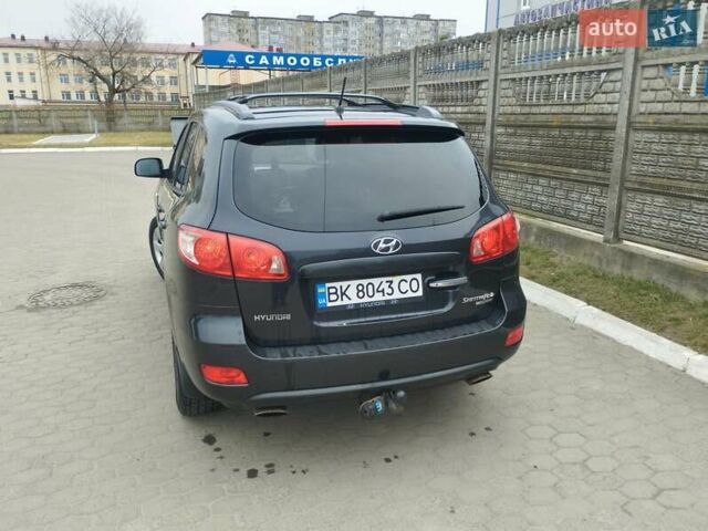 Черный Хендай Санта Фе, объемом двигателя 2.19 л и пробегом 303 тыс. км за 9000 $, фото 13 на Automoto.ua