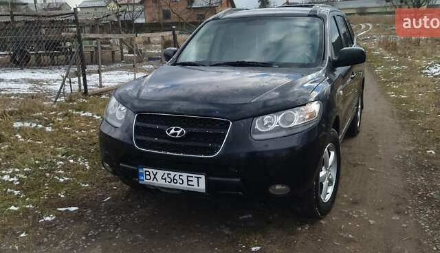 Черный Хендай Санта Фе, объемом двигателя 2.19 л и пробегом 240 тыс. км за 8300 $, фото 16 на Automoto.ua