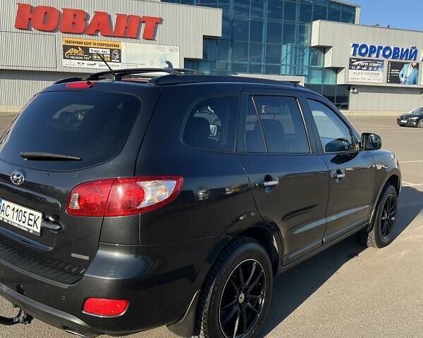 Черный Хендай Санта Фе, объемом двигателя 2.19 л и пробегом 240 тыс. км за 10500 $, фото 6 на Automoto.ua