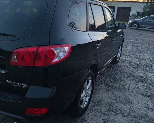 Черный Хендай Санта Фе, объемом двигателя 2.2 л и пробегом 267 тыс. км за 8700 $, фото 6 на Automoto.ua
