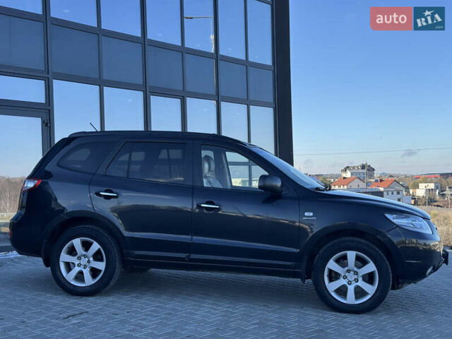 Черный Хендай Санта Фе, объемом двигателя 2.19 л и пробегом 222 тыс. км за 7999 $, фото 12 на Automoto.ua