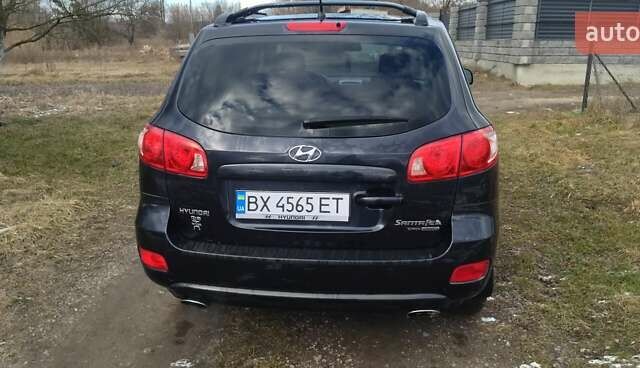 Черный Хендай Санта Фе, объемом двигателя 2.19 л и пробегом 240 тыс. км за 8300 $, фото 13 на Automoto.ua