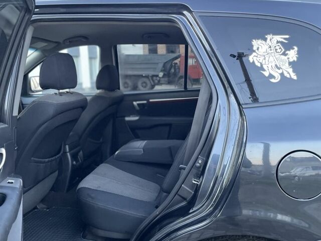 Чорний Хендай Санта Фе, об'ємом двигуна 2.2 л та пробігом 318 тис. км за 5173 $, фото 5 на Automoto.ua