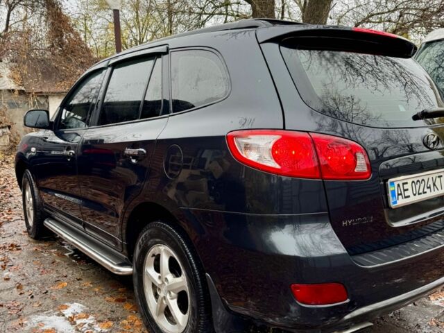 Черный Хендай Санта Фе, объемом двигателя 2.2 л и пробегом 150 тыс. км за 10500 $, фото 3 на Automoto.ua