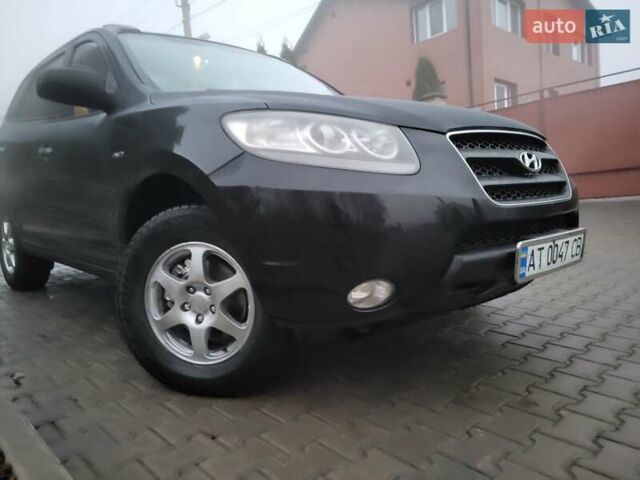 Черный Хендай Санта Фе, объемом двигателя 2.2 л и пробегом 174 тыс. км за 9850 $, фото 5 на Automoto.ua