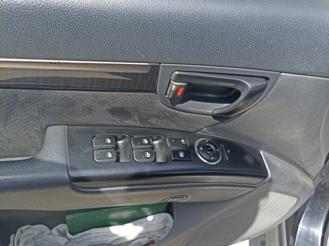 Черный Хендай Санта Фе, объемом двигателя 2.2 л и пробегом 258 тыс. км за 10500 $, фото 5 на Automoto.ua