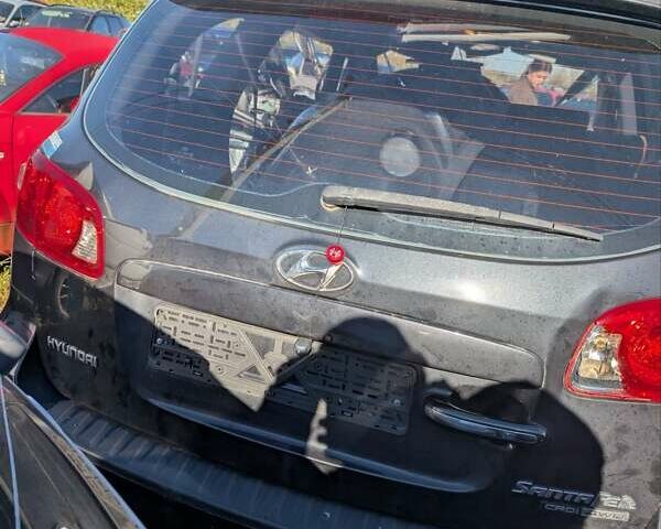 Чорний Хендай Санта Фе, об'ємом двигуна 2.2 л та пробігом 200 тис. км за 2000 $, фото 7 на Automoto.ua