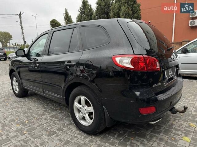 Черный Хендай Санта Фе, объемом двигателя 2.7 л и пробегом 361 тыс. км за 8300 $, фото 11 на Automoto.ua