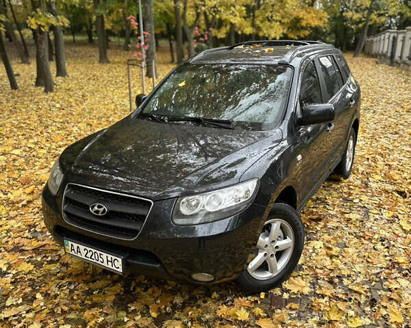 Чорний Хендай Санта Фе, об'ємом двигуна 2.2 л та пробігом 235 тис. км за 9999 $, фото 3 на Automoto.ua
