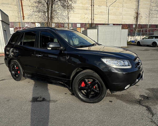 Черный Хендай Санта Фе, объемом двигателя 2.19 л и пробегом 234 тыс. км за 11000 $, фото 1 на Automoto.ua