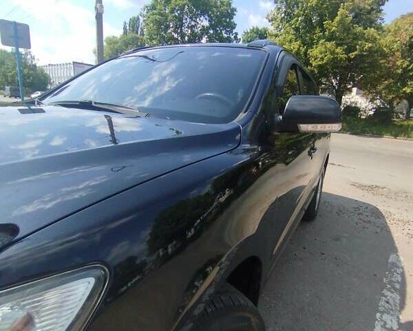 Черный Хендай Санта Фе, объемом двигателя 2.68 л и пробегом 300 тыс. км за 10200 $, фото 7 на Automoto.ua