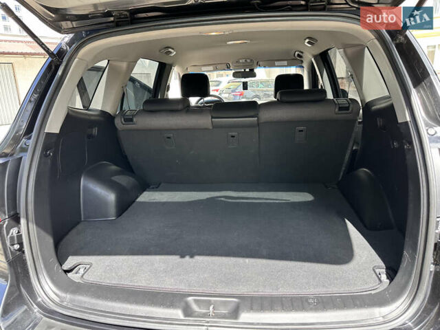 Черный Хендай Санта Фе, объемом двигателя 2.66 л и пробегом 241 тыс. км за 9700 $, фото 21 на Automoto.ua