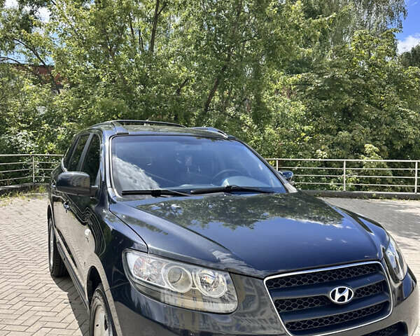 Черный Хендай Санта Фе, объемом двигателя 2.66 л и пробегом 241 тыс. км за 9700 $, фото 14 на Automoto.ua