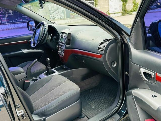 Чорний Хендай Санта Фе, об'ємом двигуна 2.2 л та пробігом 250 тис. км за 10200 $, фото 6 на Automoto.ua