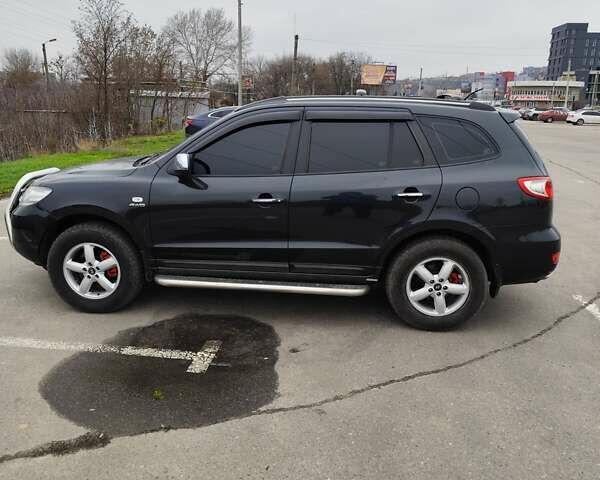 Чорний Хендай Санта Фе, об'ємом двигуна 2.7 л та пробігом 223 тис. км за 9499 $, фото 2 на Automoto.ua