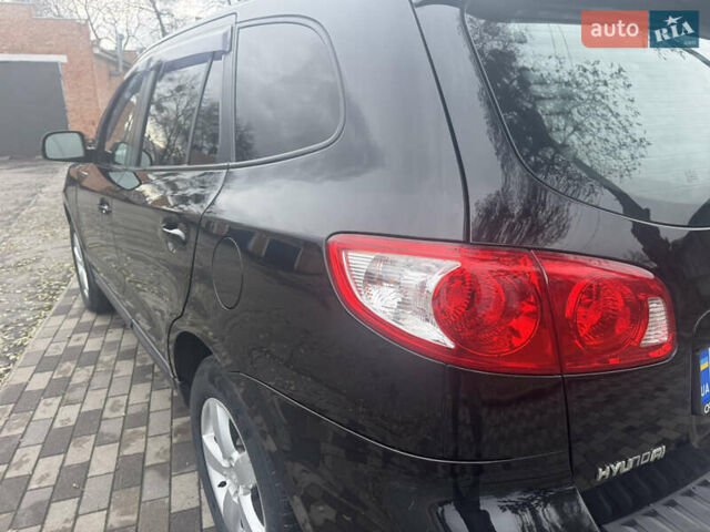 Черный Хендай Санта Фе, объемом двигателя 2.66 л и пробегом 223 тыс. км за 7900 $, фото 14 на Automoto.ua