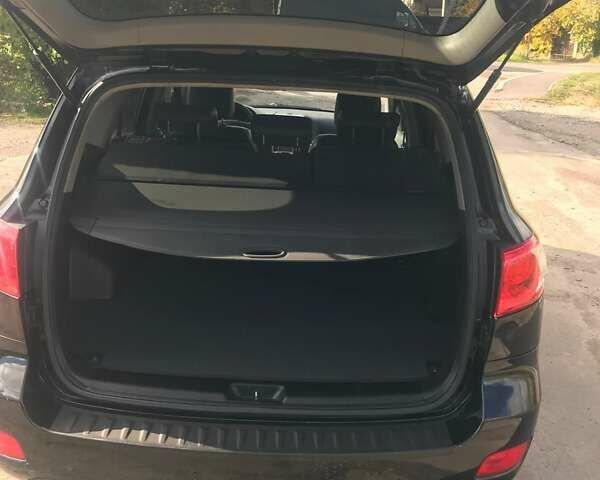 Черный Хендай Санта Фе, объемом двигателя 2.2 л и пробегом 264 тыс. км за 10800 $, фото 5 на Automoto.ua