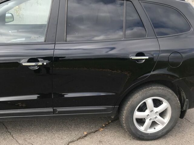 Черный Хендай Санта Фе, объемом двигателя 2.2 л и пробегом 317 тыс. км за 8900 $, фото 3 на Automoto.ua