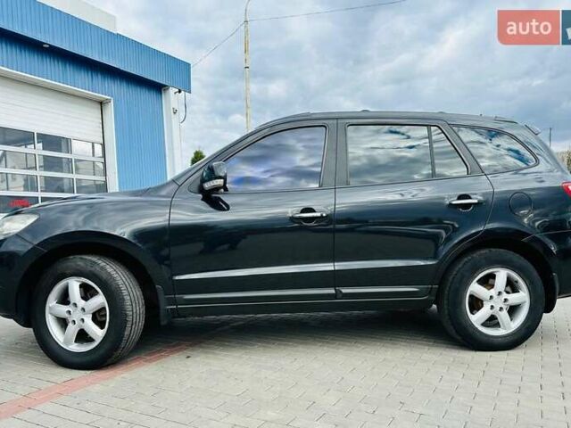 Черный Хендай Санта Фе, объемом двигателя 2.2 л и пробегом 250 тыс. км за 10200 $, фото 5 на Automoto.ua