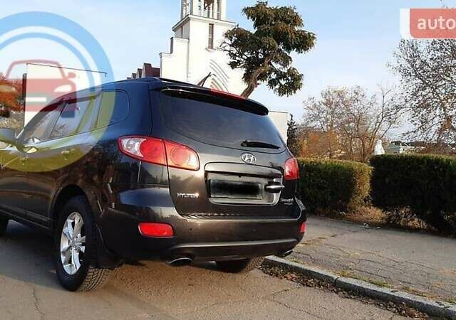Черный Хендай Санта Фе, объемом двигателя 2.2 л и пробегом 230 тыс. км за 10700 $, фото 5 на Automoto.ua
