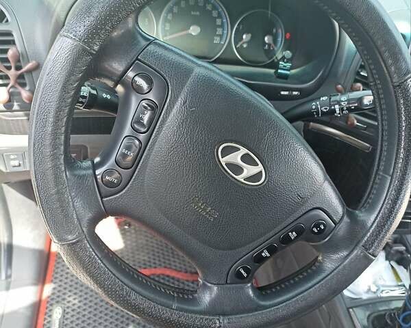 Чорний Хендай Санта Фе, об'ємом двигуна 2.2 л та пробігом 258 тис. км за 10500 $, фото 1 на Automoto.ua