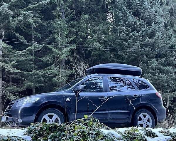 Черный Хендай Санта Фе, объемом двигателя 2.19 л и пробегом 220 тыс. км за 10000 $, фото 4 на Automoto.ua