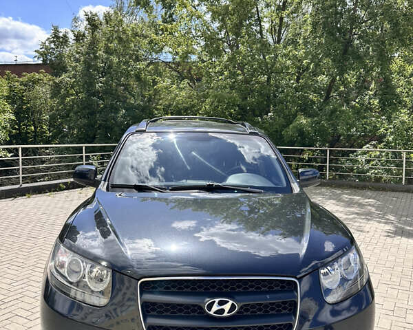 Черный Хендай Санта Фе, объемом двигателя 2.66 л и пробегом 241 тыс. км за 9700 $, фото 11 на Automoto.ua