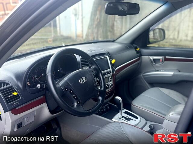 Черный Хендай Санта Фе, объемом двигателя 2.7 л и пробегом 217 тыс. км за 7900 $, фото 8 на Automoto.ua