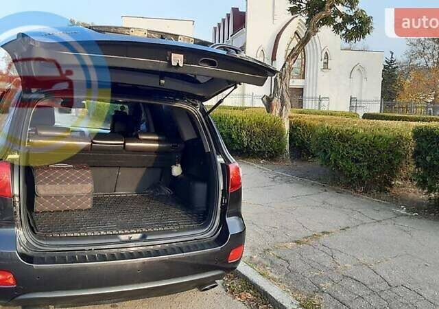 Черный Хендай Санта Фе, объемом двигателя 2.2 л и пробегом 230 тыс. км за 10700 $, фото 14 на Automoto.ua