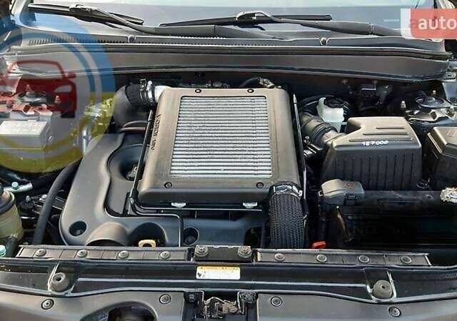 Черный Хендай Санта Фе, объемом двигателя 2.2 л и пробегом 230 тыс. км за 10700 $, фото 8 на Automoto.ua