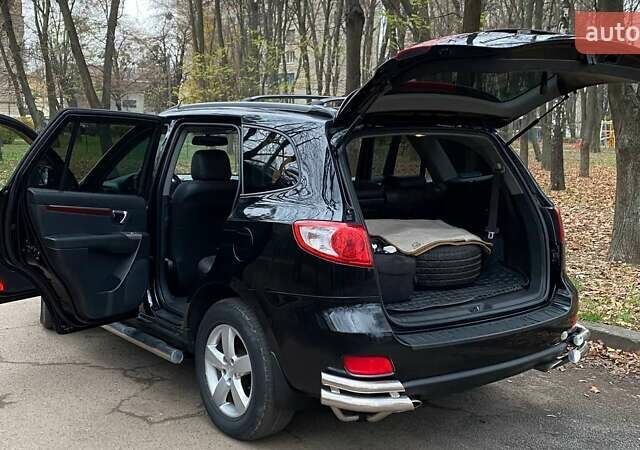 Черный Хендай Санта Фе, объемом двигателя 2.7 л и пробегом 307 тыс. км за 8900 $, фото 13 на Automoto.ua