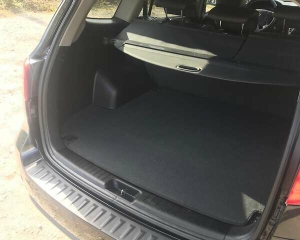 Черный Хендай Санта Фе, объемом двигателя 2.2 л и пробегом 264 тыс. км за 10800 $, фото 3 на Automoto.ua