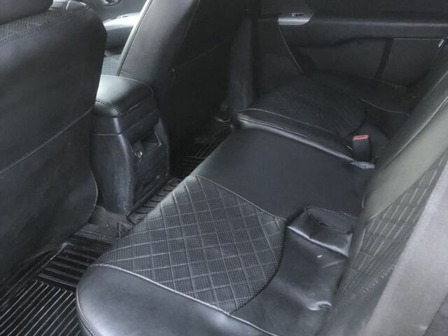 Черный Хендай Санта Фе, объемом двигателя 2.2 л и пробегом 242 тыс. км за 9600 $, фото 6 на Automoto.ua