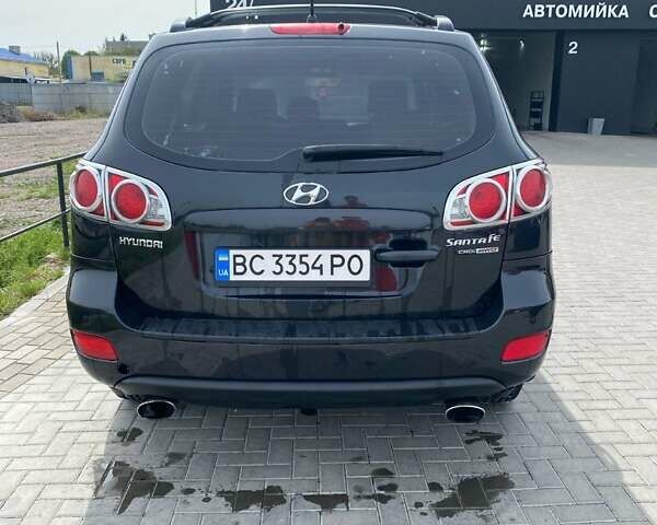 Черный Хендай Санта Фе, объемом двигателя 2.2 л и пробегом 245 тыс. км за 7700 $, фото 6 на Automoto.ua