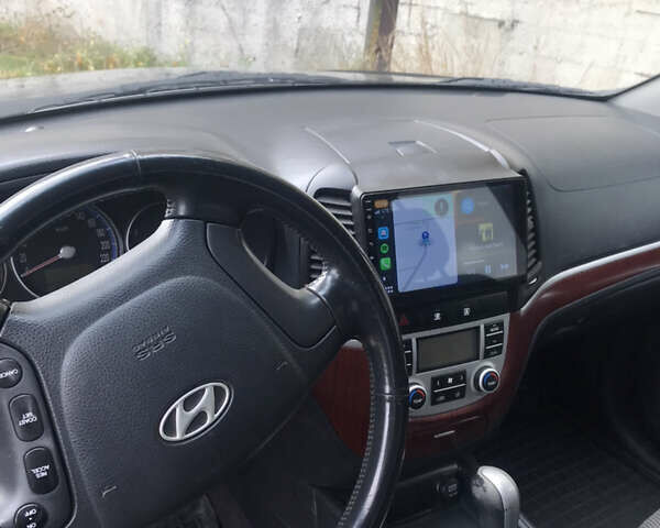 Чорний Хендай Санта Фе, об'ємом двигуна 2.2 л та пробігом 317 тис. км за 8900 $, фото 4 на Automoto.ua