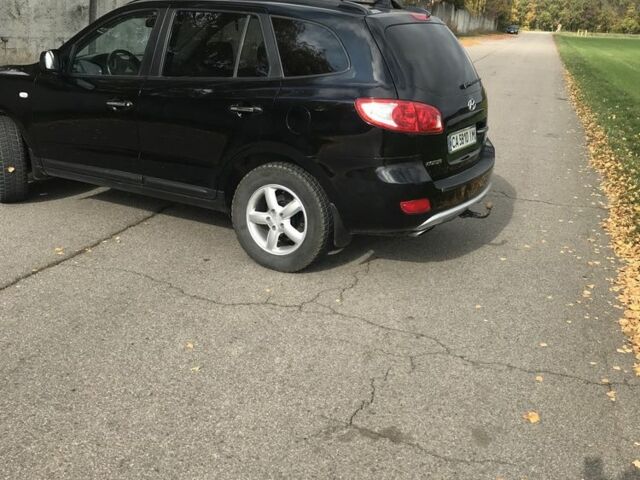 Черный Хендай Санта Фе, объемом двигателя 2.2 л и пробегом 317 тыс. км за 8900 $, фото 4 на Automoto.ua