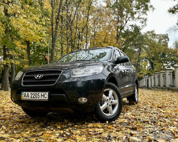 Чорний Хендай Санта Фе, об'ємом двигуна 2.2 л та пробігом 235 тис. км за 9999 $, фото 4 на Automoto.ua