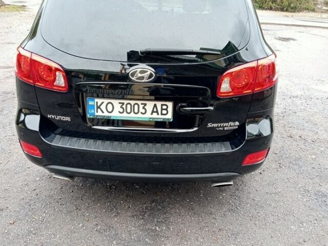 Черный Хендай Санта Фе, объемом двигателя 2.7 л и пробегом 152 тыс. км за 10500 $, фото 4 на Automoto.ua