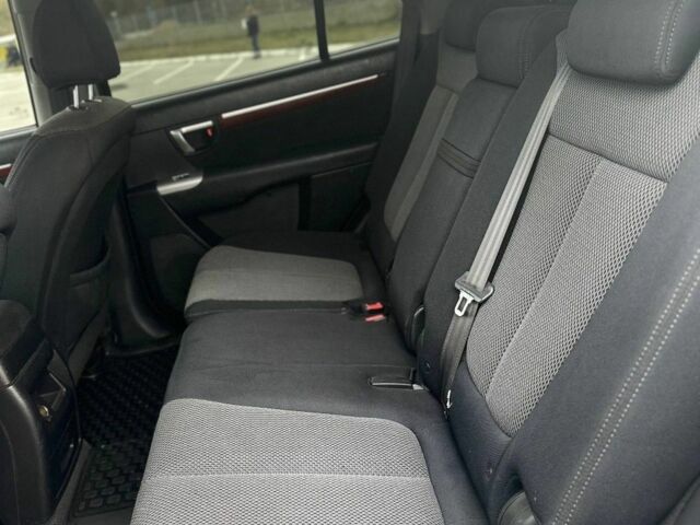 Чорний Хендай Санта Фе, об'ємом двигуна 0 л та пробігом 137 тис. км за 10500 $, фото 7 на Automoto.ua