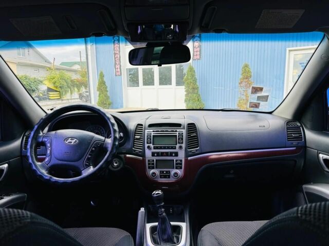 Чорний Хендай Санта Фе, об'ємом двигуна 2.2 л та пробігом 250 тис. км за 10200 $, фото 9 на Automoto.ua