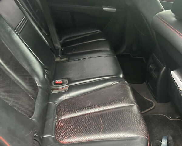 Черный Хендай Санта Фе, объемом двигателя 2.2 л и пробегом 260 тыс. км за 10000 $, фото 7 на Automoto.ua